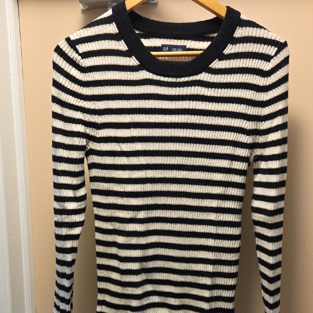 GAP Black,Cream and Gold Striped Sweater, Large